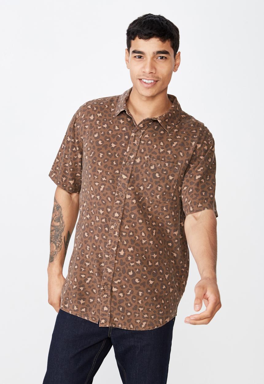 Cotton On - 92 short sleeve shirt - brown & beige 