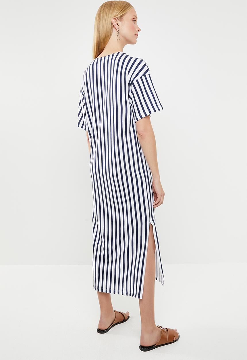 Superbalist - T-shirt dress with boxy sleeve - navy & white