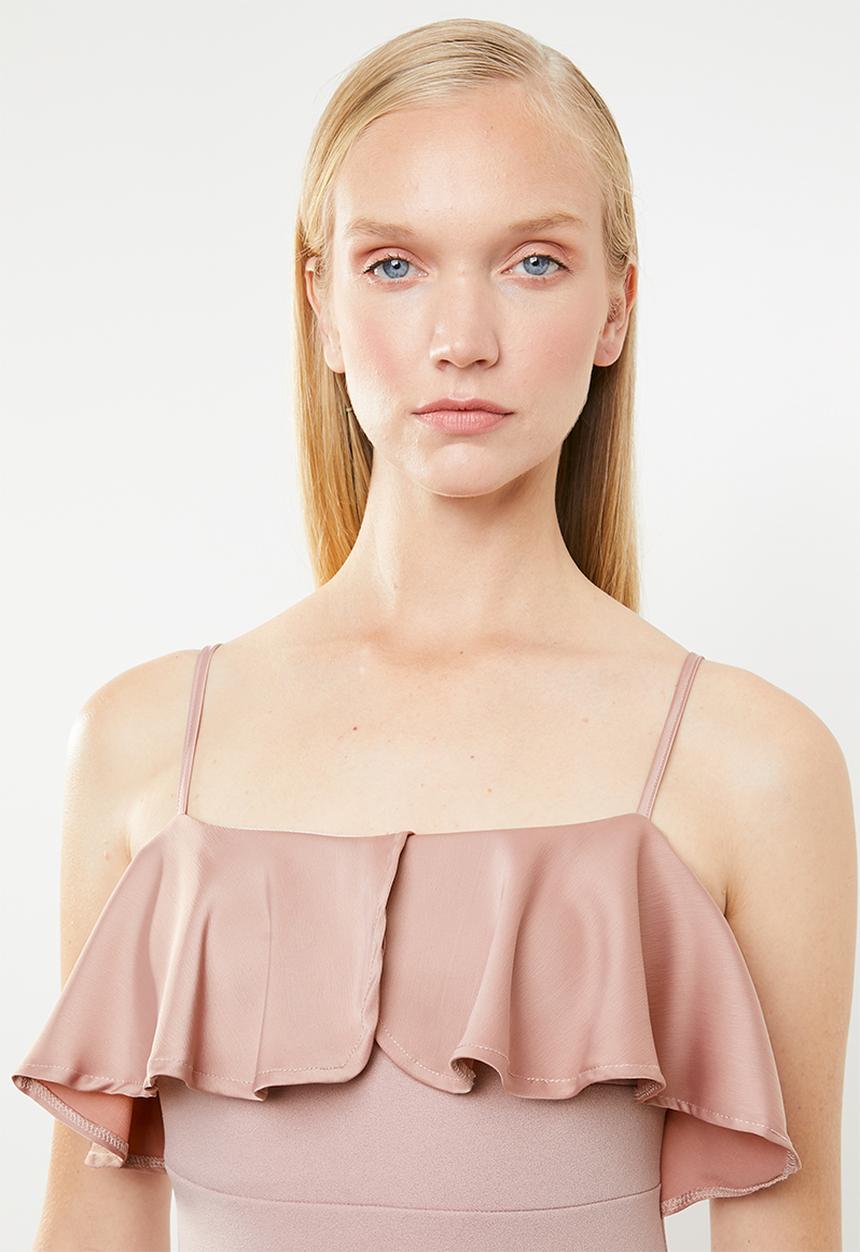 Superbalist - Structured ruffle dress - pink