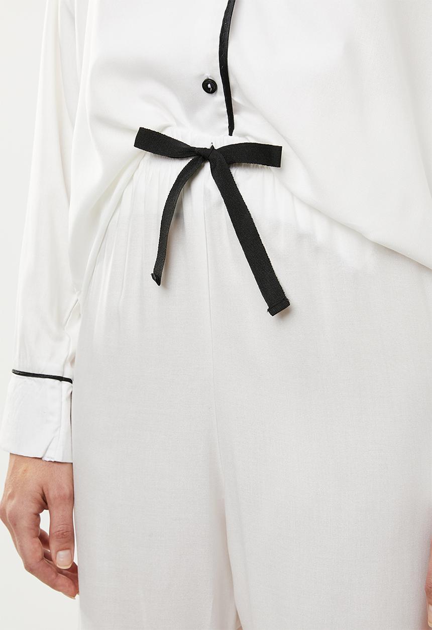Superbalist - Sleep shirt and pants set - white 