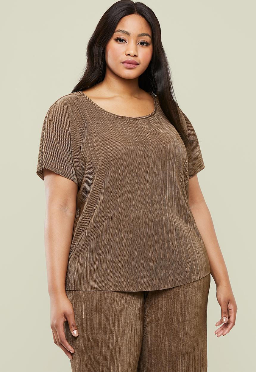 Superbalist - Boxy plisse tee - brown