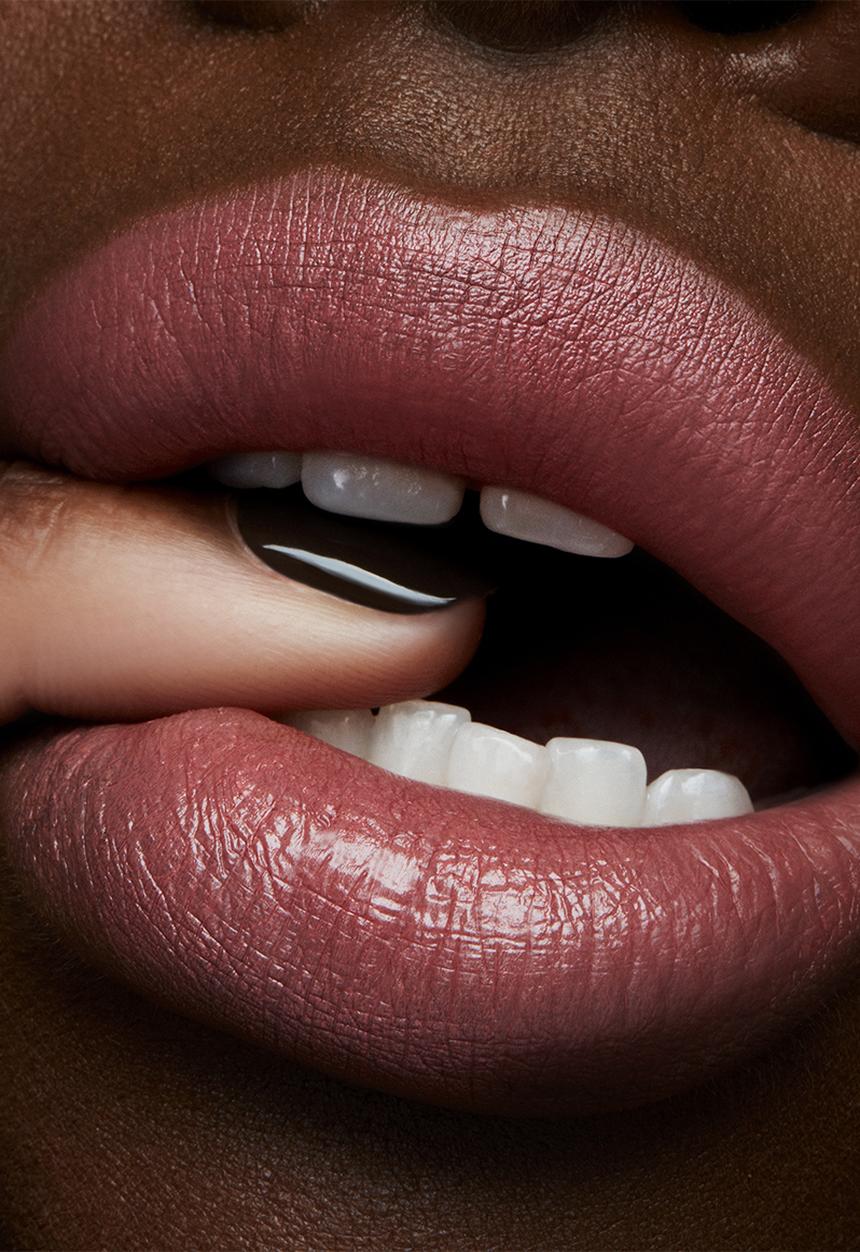 MAC - Love Me Lipstick - Under The Covers