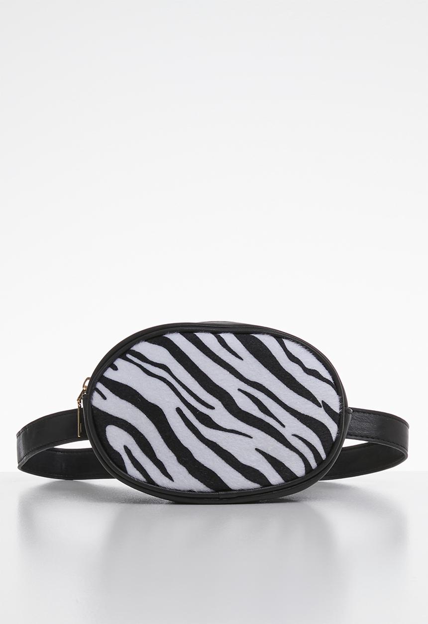 Superbalist - Zebra print bag - black & white