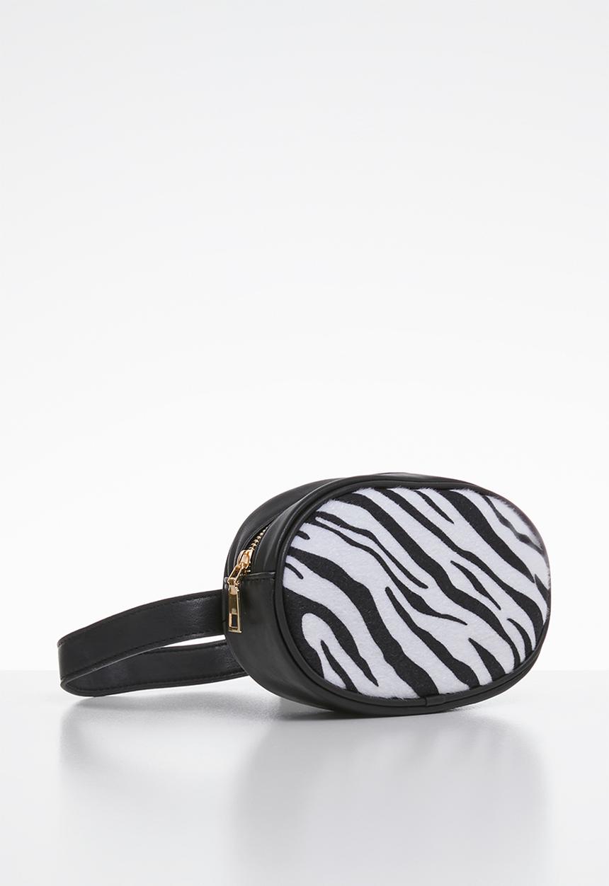 Superbalist - Zebra print bag - black & white