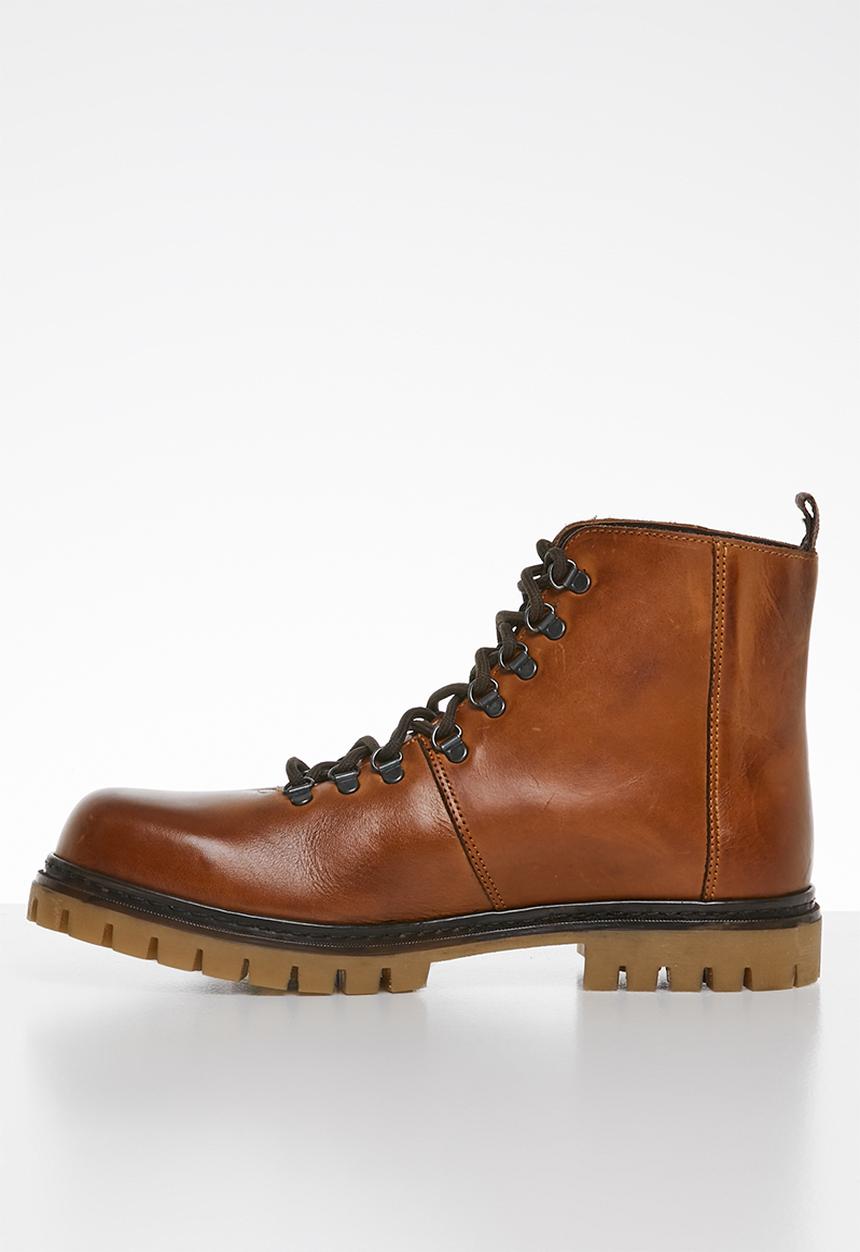 Superbalist - Dominic leather hiker boot - tan