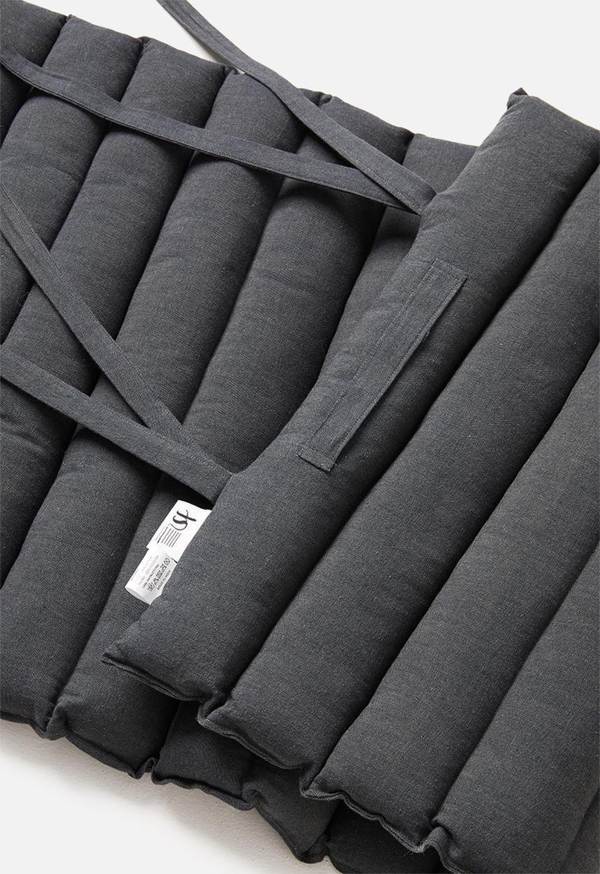 Sixth Floor - Bed roll - grey