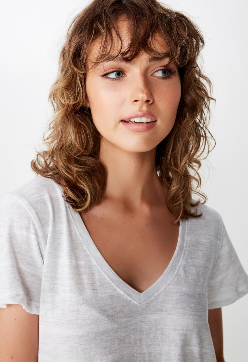 Cotton On - The deep v  - white & grey