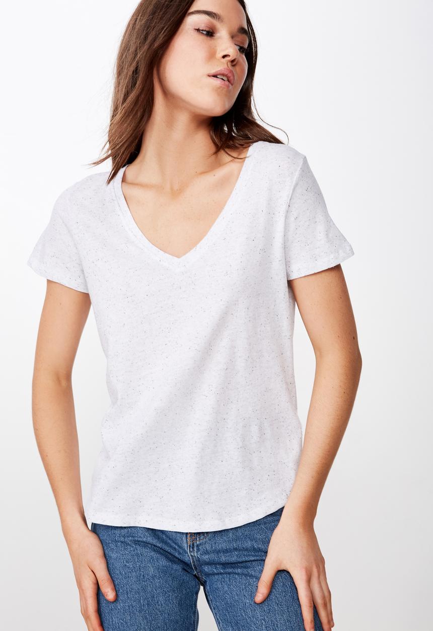 Cotton On - The deep v-neck T-shirts - white 