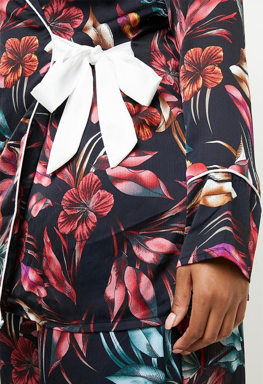 Missguided - Curve floral wrap over jacket - black