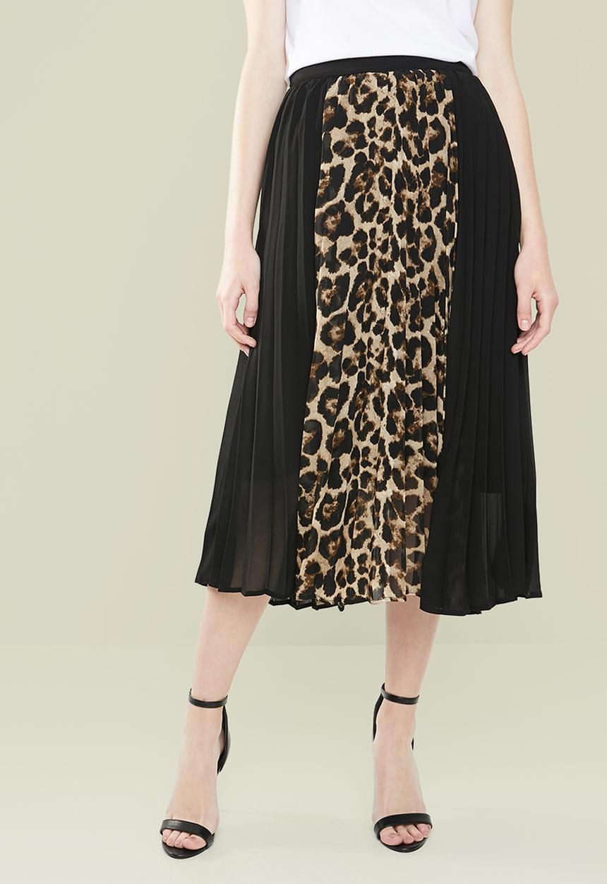Superbalist - Combo print pleated skirt - black & brown