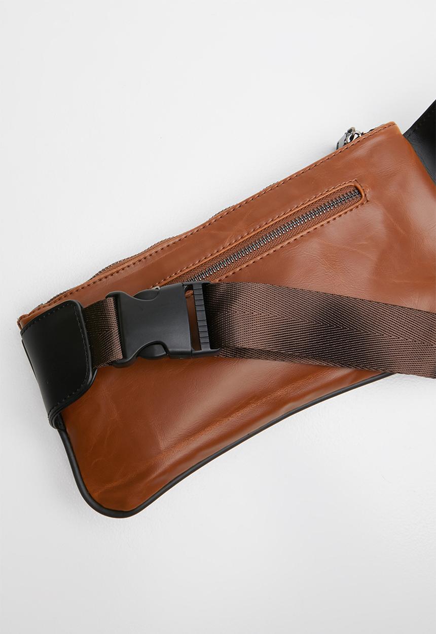 Superbalist - Scarvo waistbag - brown