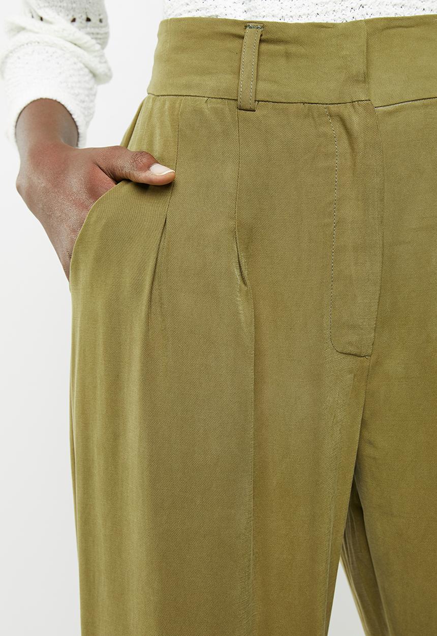 Superbalist - Premium soft tapered trouser- olive