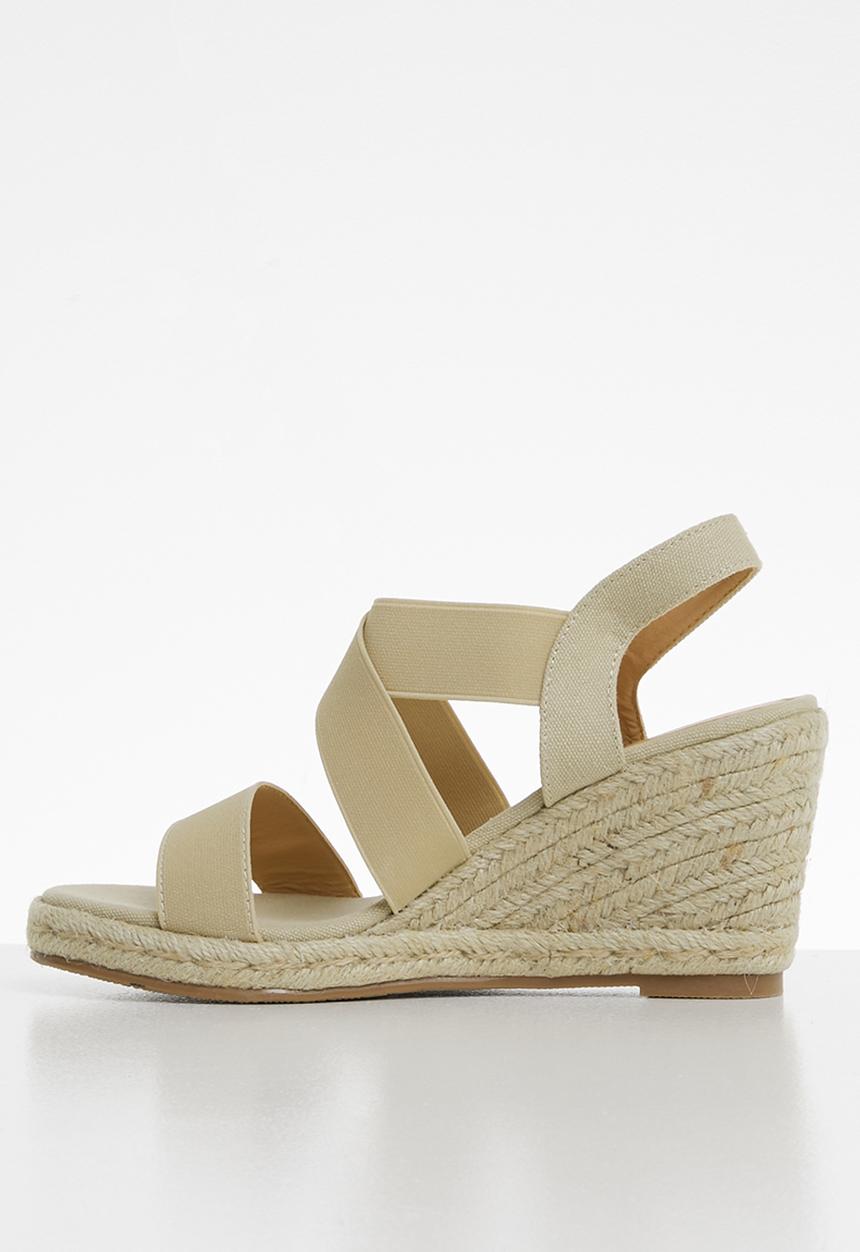 Butterfly Feet - Saffron wedge heel - beige