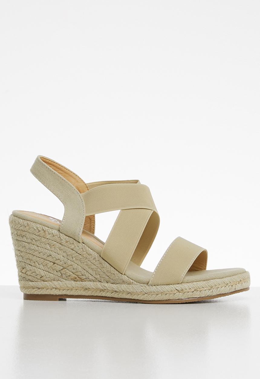 Butterfly Feet - Saffron wedge heel - beige