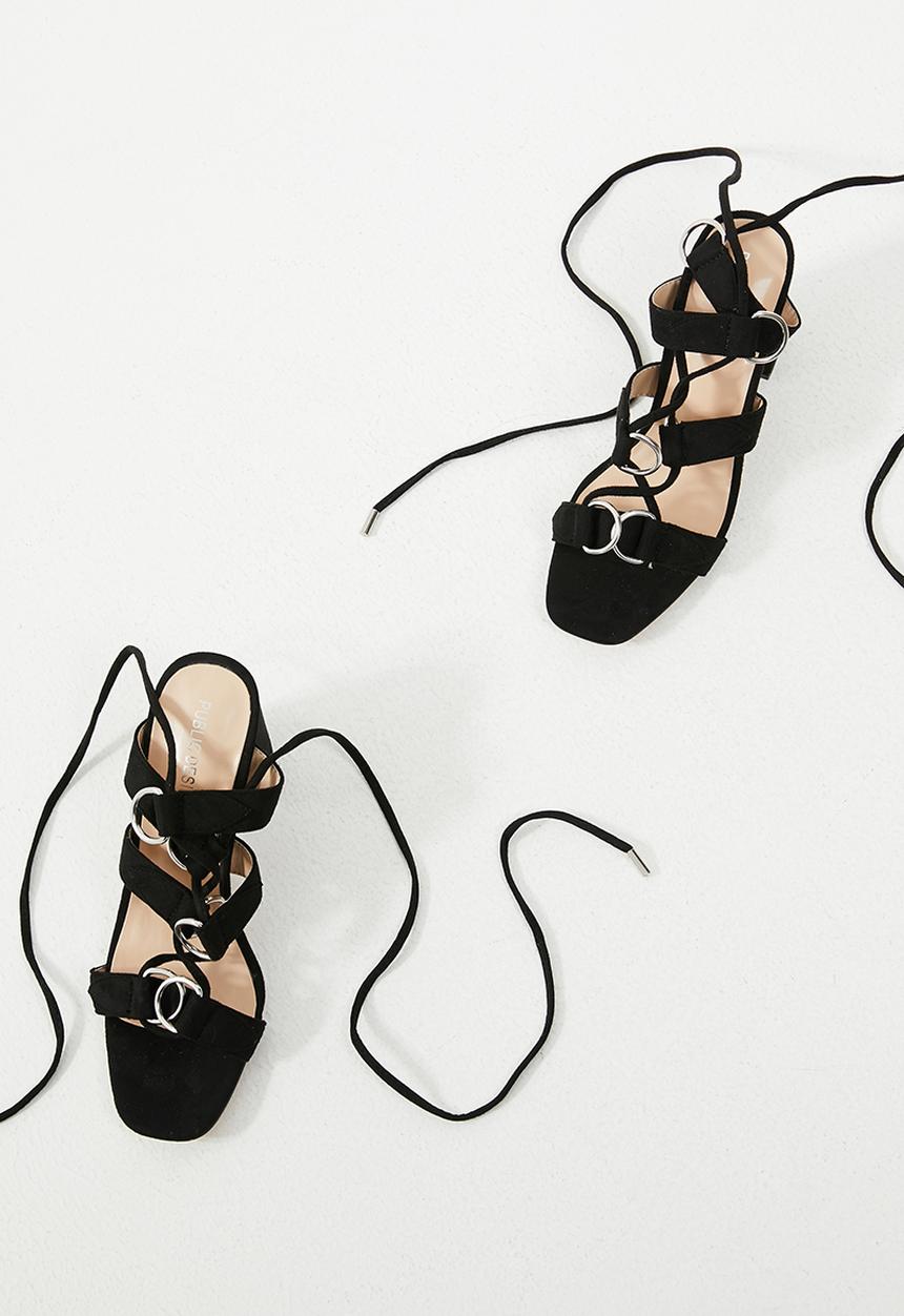 Public Desire - Hooked heel - black