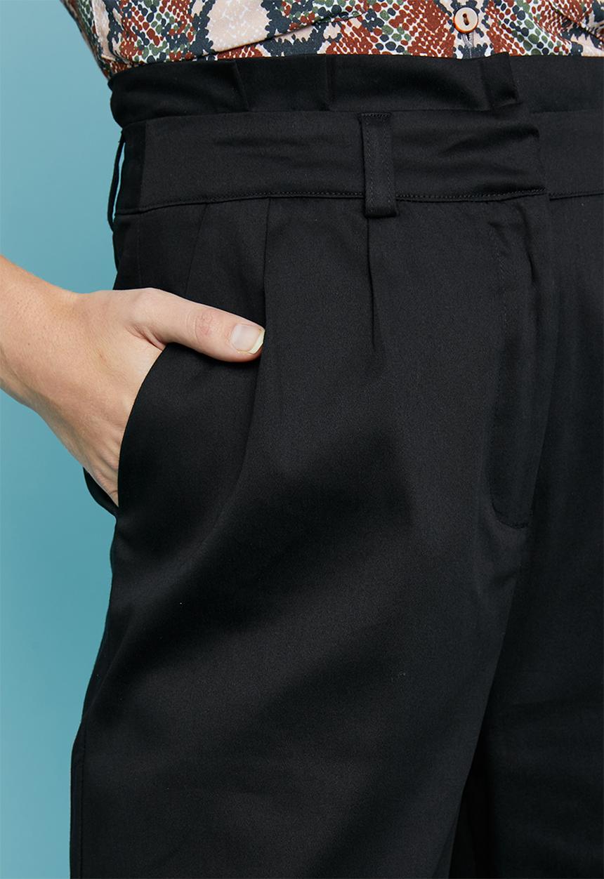 Superbalist - Paperbag cullotte - black
