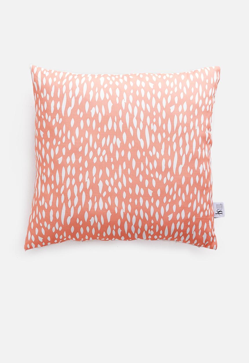 Sixth Floor - Etched cushion cover - coral