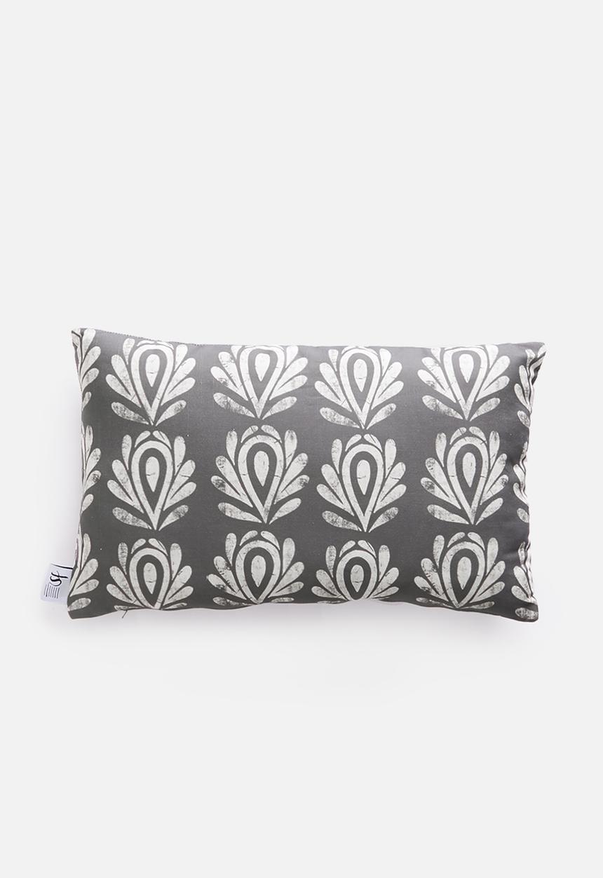 Sixth Floor - Teardrop cushion cover - black