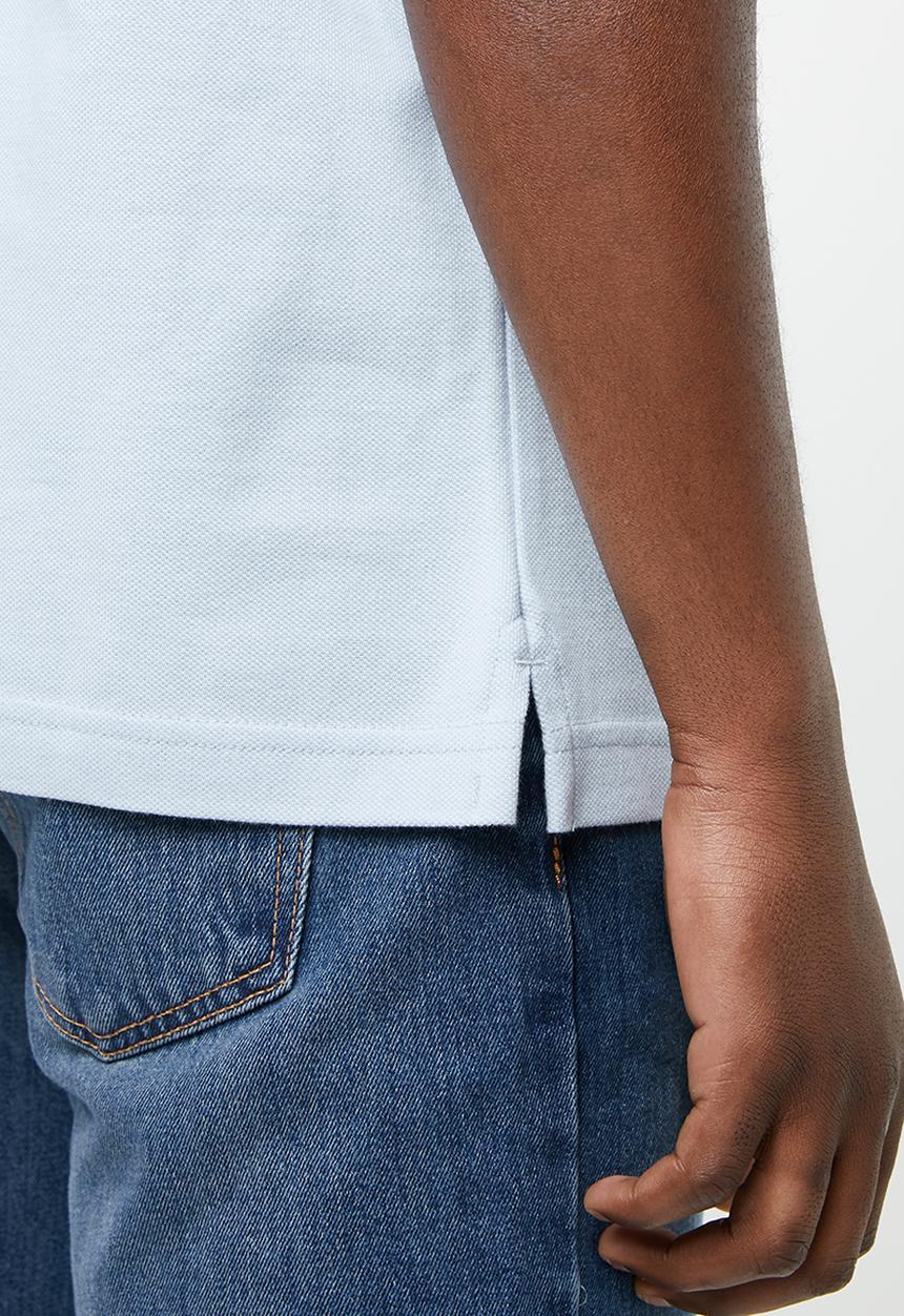 Levi’s® - Standard polo with contrast collar - blue
