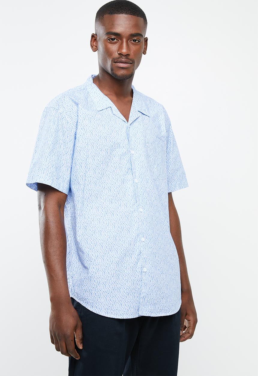 STYLE REPUBLIC - Vacay short sleeve shirt - blue & white
