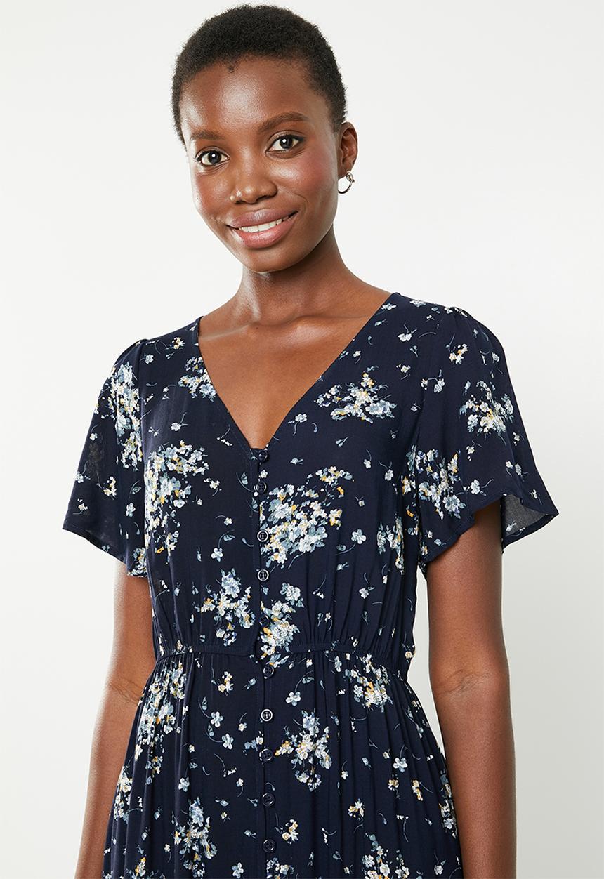 Revenge - Button down V-neck floral maxi - multi 