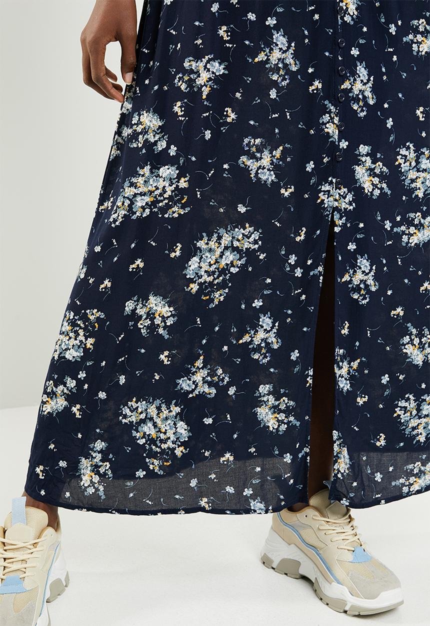 Revenge - Button down V-neck floral maxi - multi 