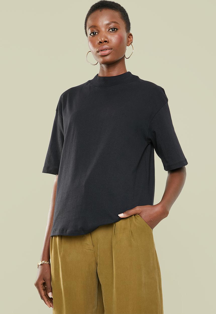 Superbalist - Hi neck grown on sleeve tee - black