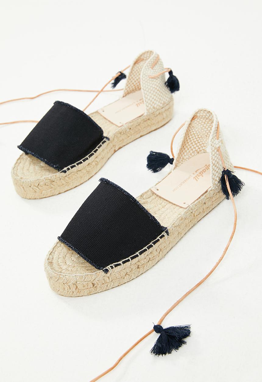 Espadril - Frayed peep toe espadrille w tassel tie - navy