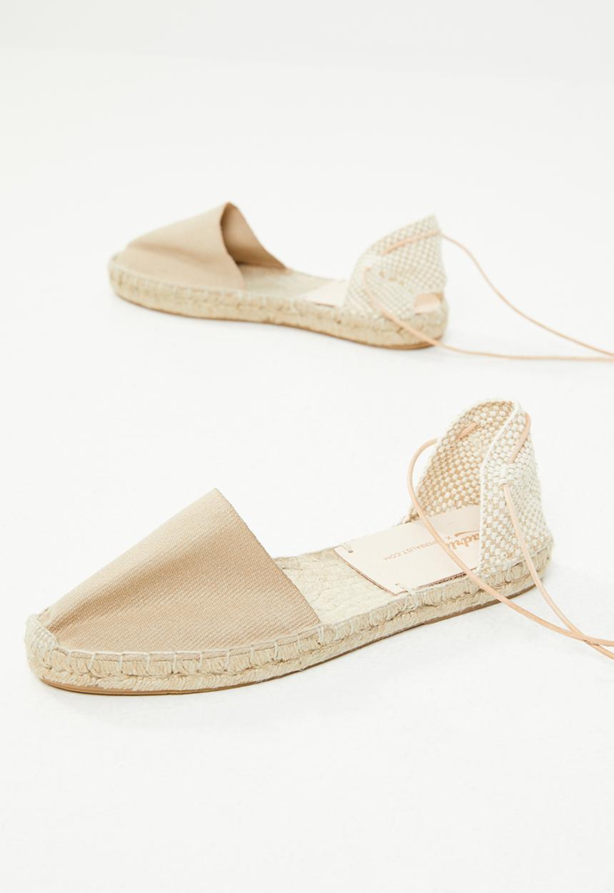 Espadril - Classic espadrille w leather cord - camel