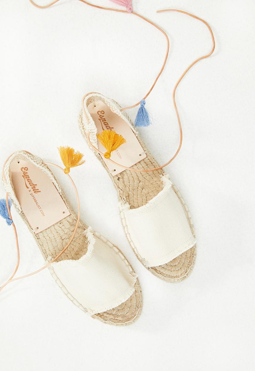 Espadril - Frayed peep toe espadrille w tassel tie - cream