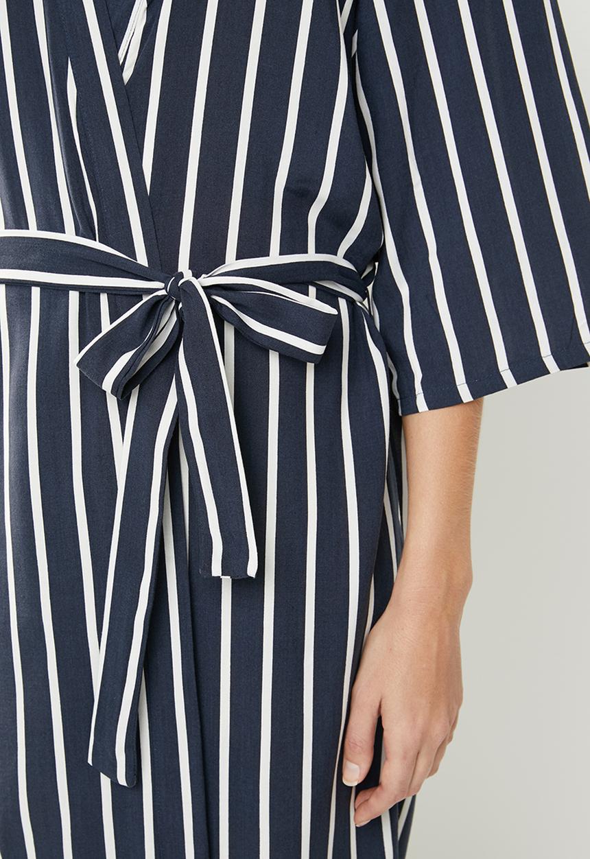 Jacqueline de Yong - Star 3/4 length kimono - blue & white