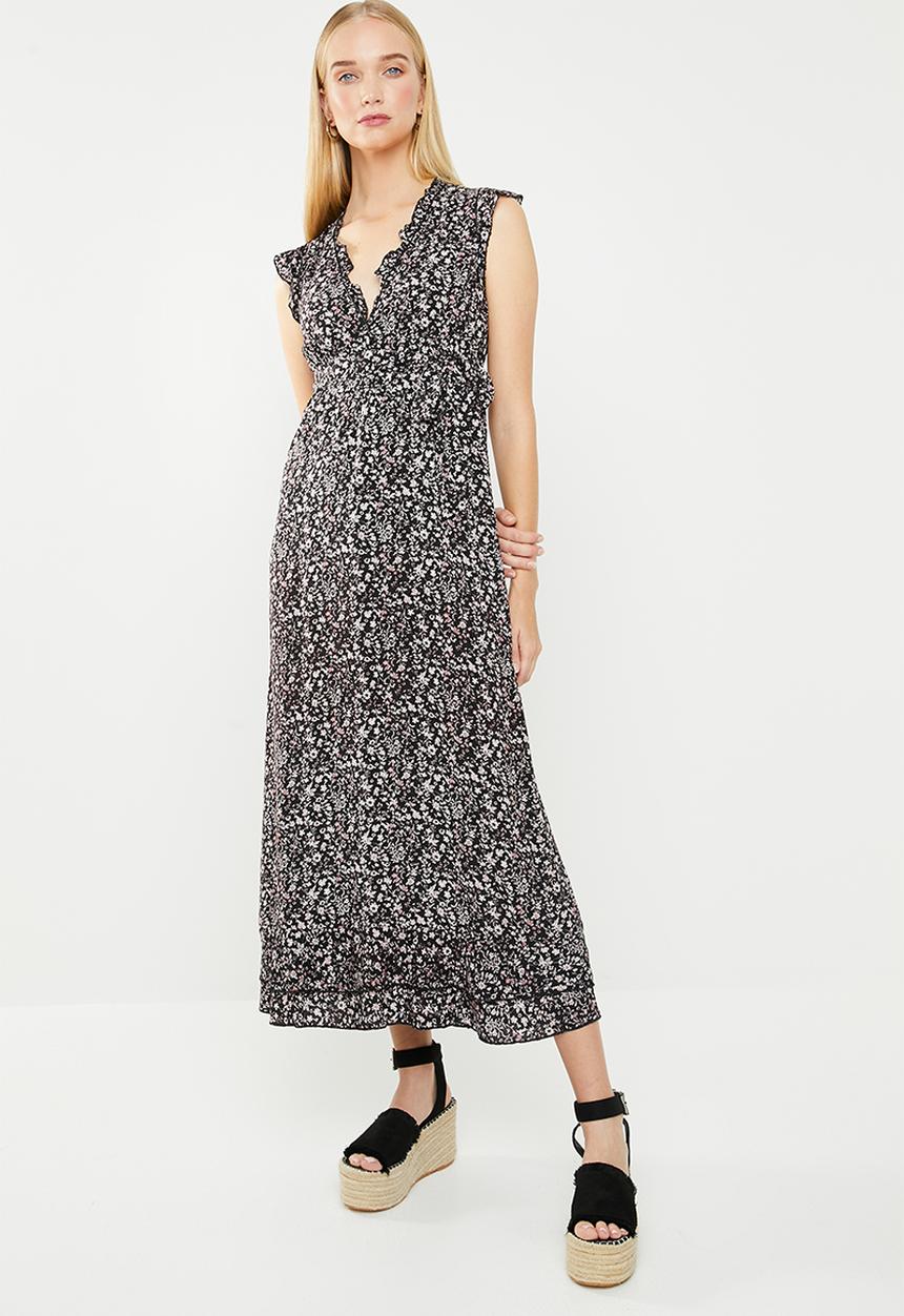 Revenge - V front empire line maxi - black & pink