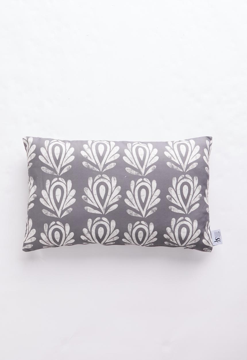 Sixth Floor - Teardrop cushion cover - black