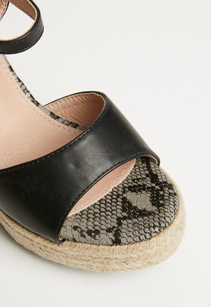 Miss Black - Faux leather wedge heel - black