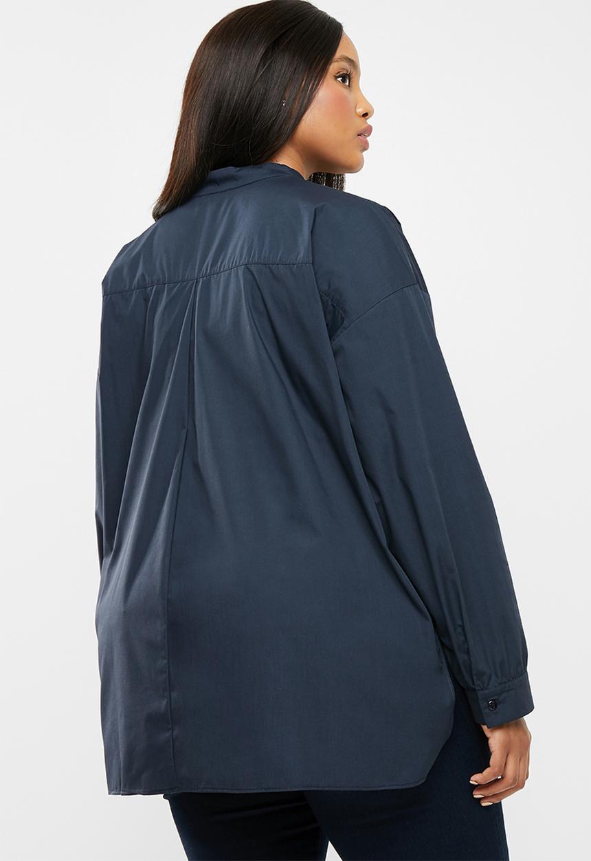 edit Plus - V-neck front pleat shirt - navy