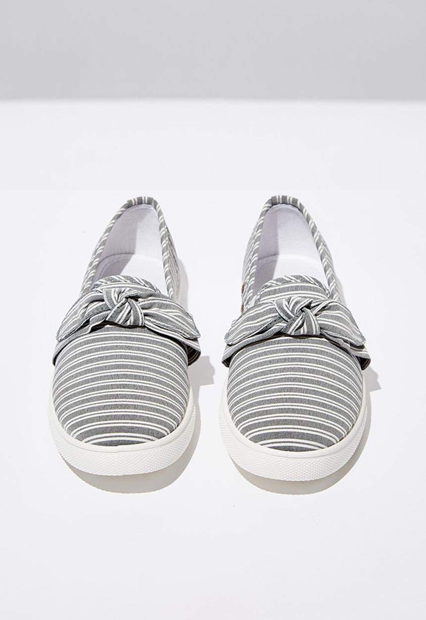 Cotton On - Bow slip on - grey & white 
