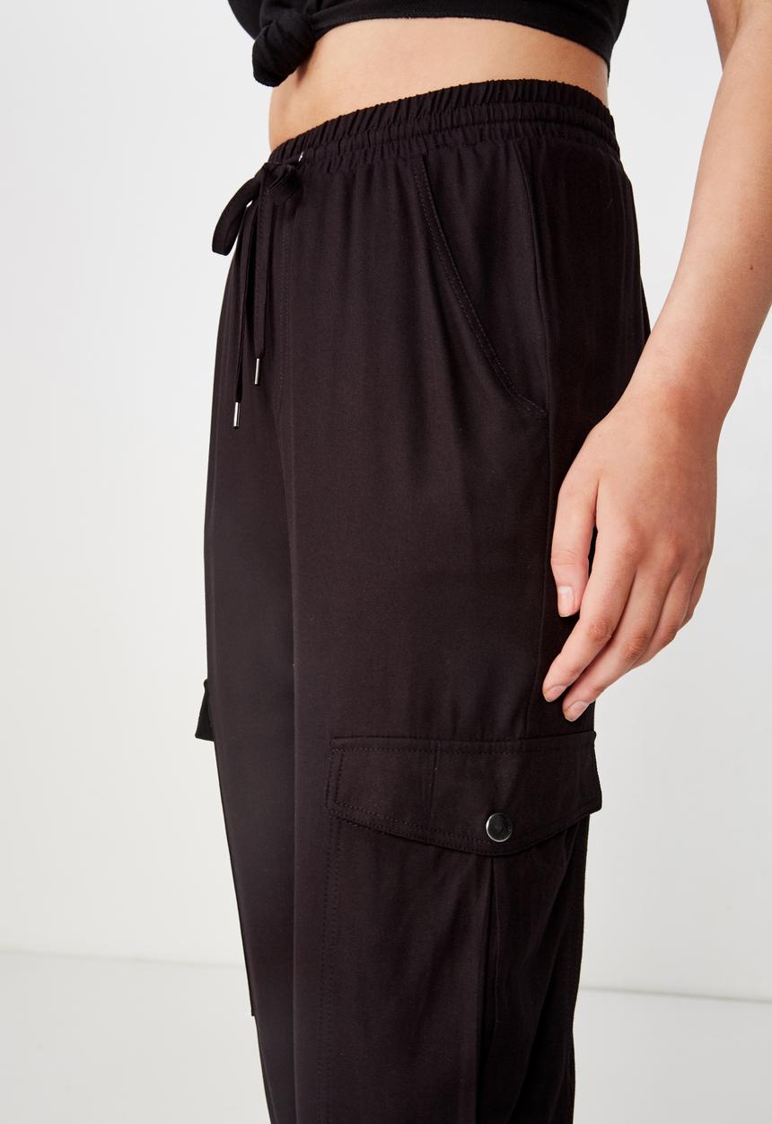 Cotton On - Cerrie drapey utility pant - black