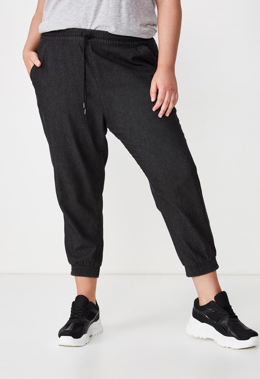 Cotton On - Curve relaxed shirred pant - black
