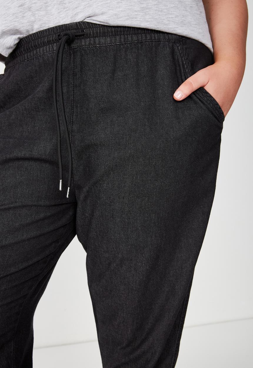 Cotton On - Curve relaxed shirred pant - black