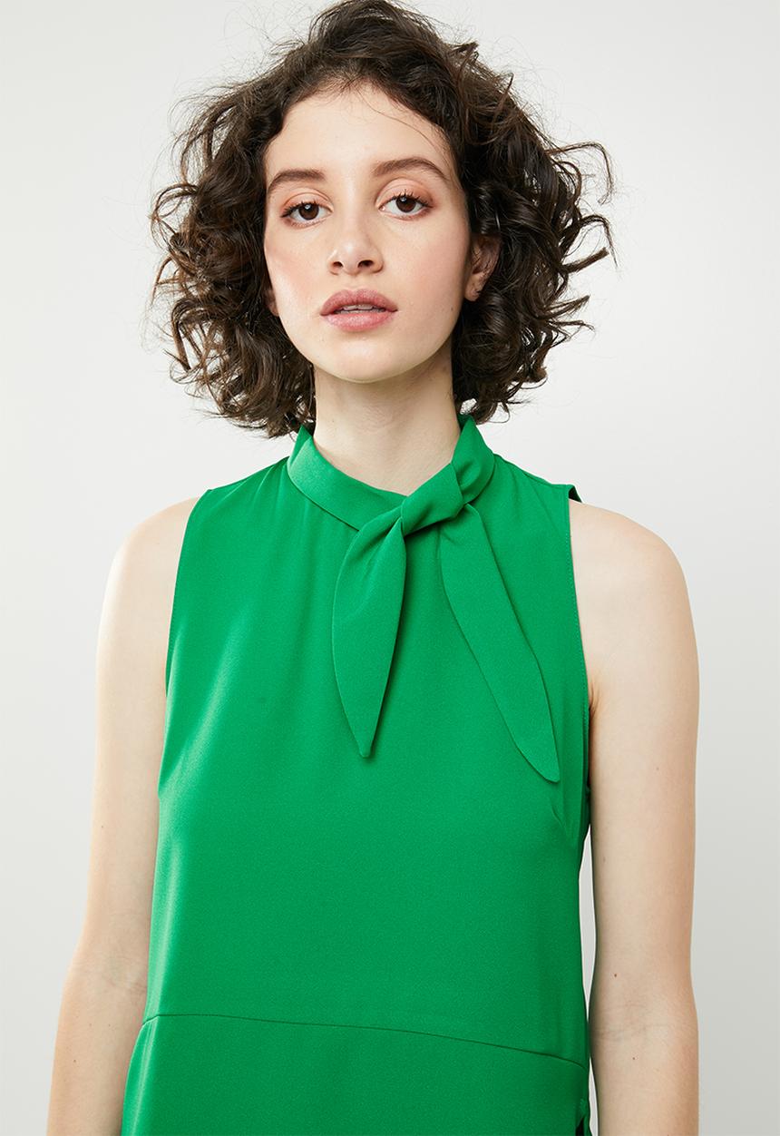 STYLE REPUBLIC - High neck kittybow blouse - green