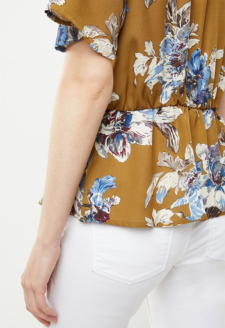 Brave Soul - V-neck frill blouse - brown