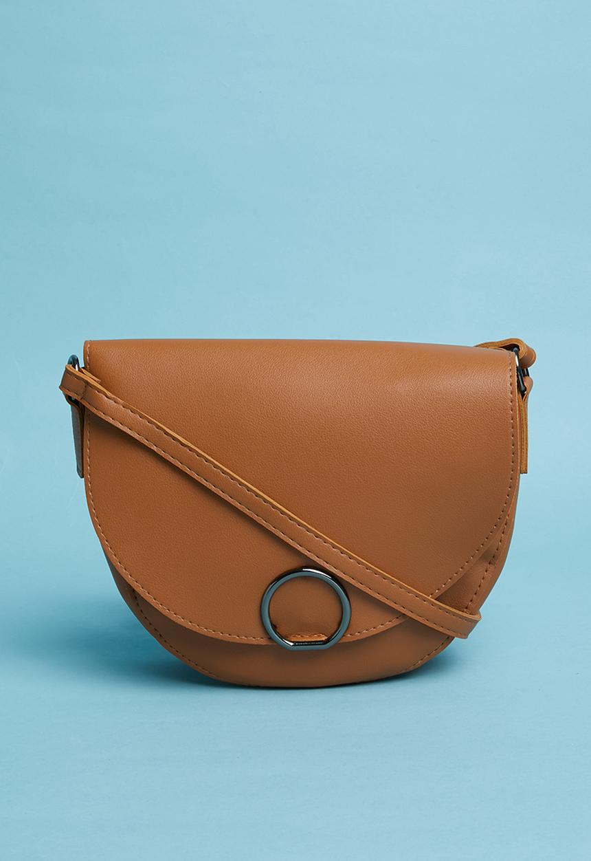 Superbalist - Ring clip detail crossbody bag - brown