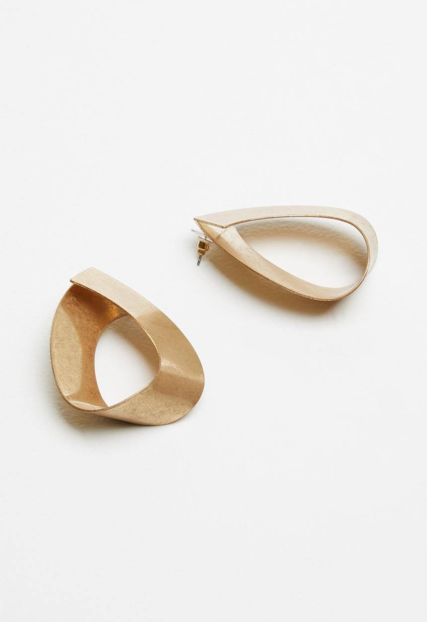 Superbalist - Curved statement earrings - gold