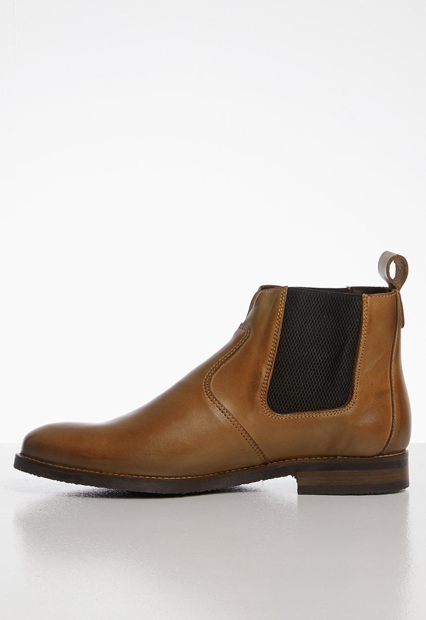 Superbalist - Luke leather chelsea boot - tan