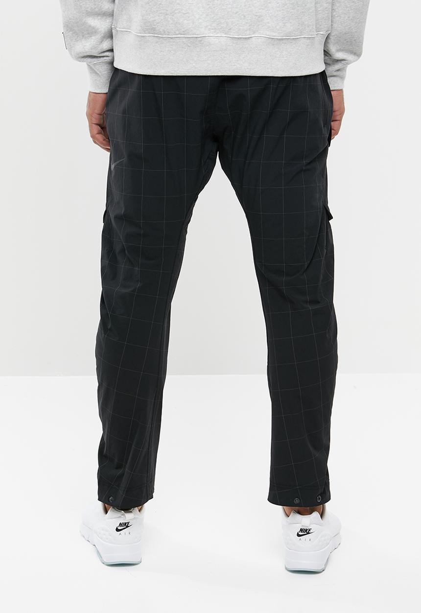 Nike - Nike sportswear tech pack cargo pants - black