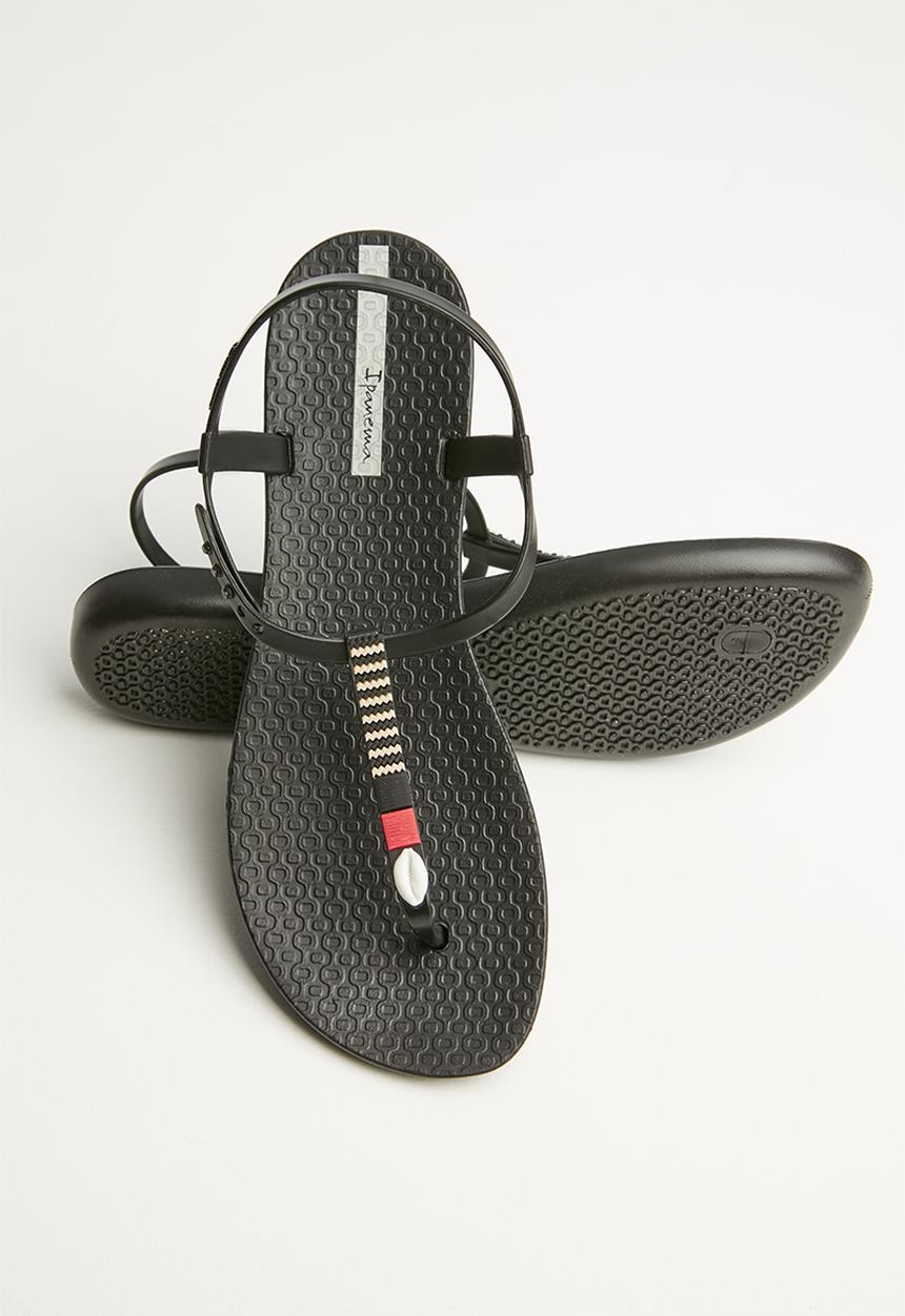 Ipanema - Class pop iii fem T-strap sandal - black