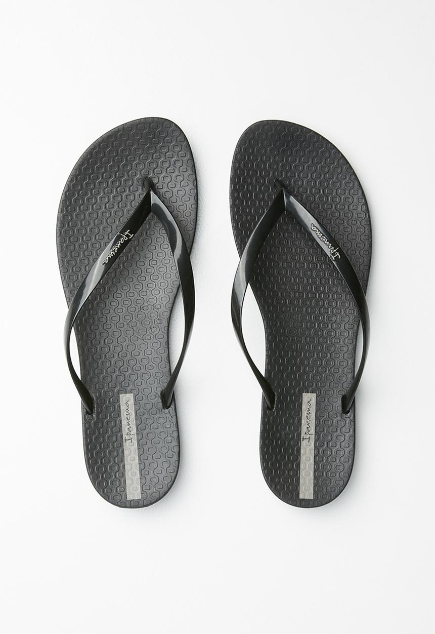 Ipanema - Wave fem - black patent