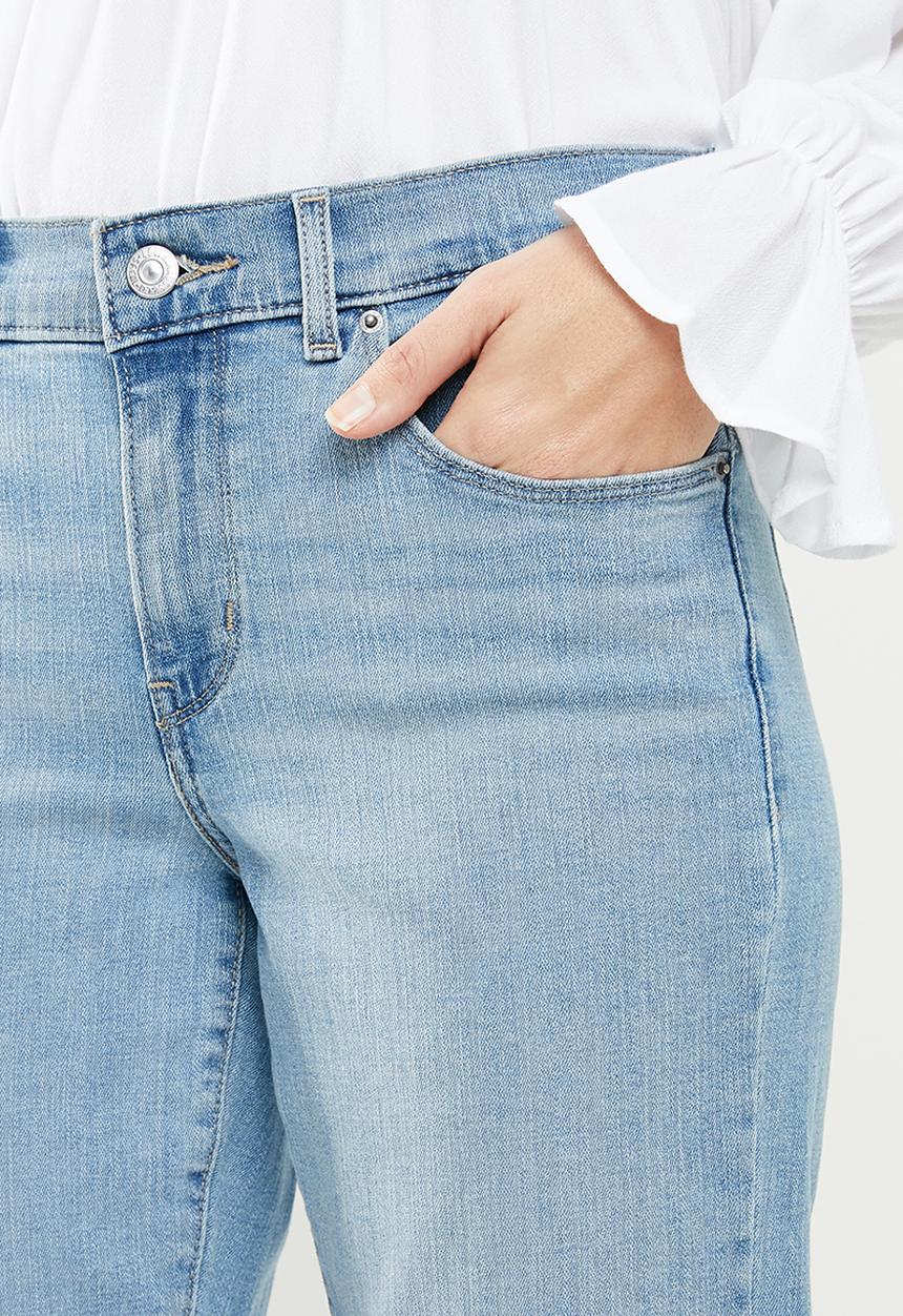 Levi’s® - Bermuda update - blue