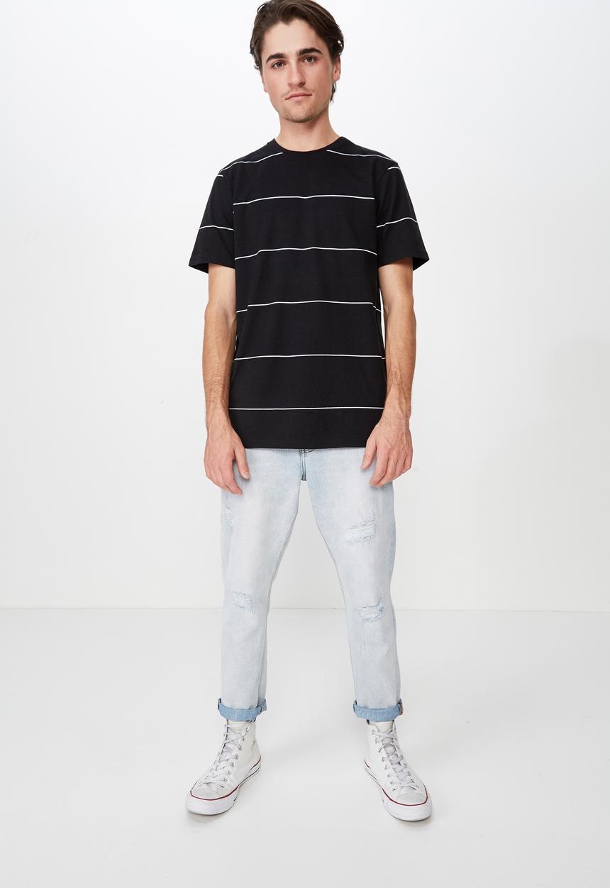 Cotton On - Tbar space premium crew neck tee - black & white
