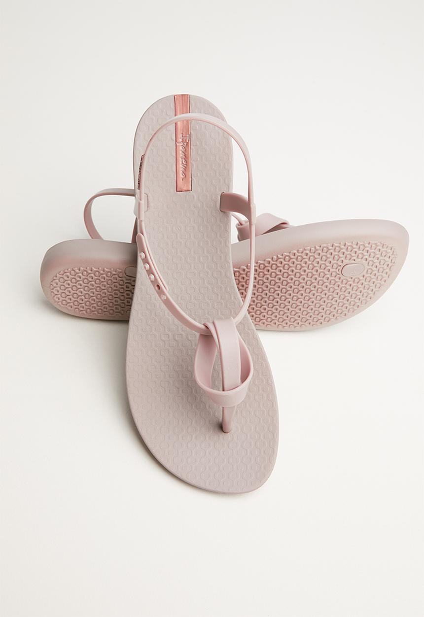 Ipanema - Ellie fem sandal - beige